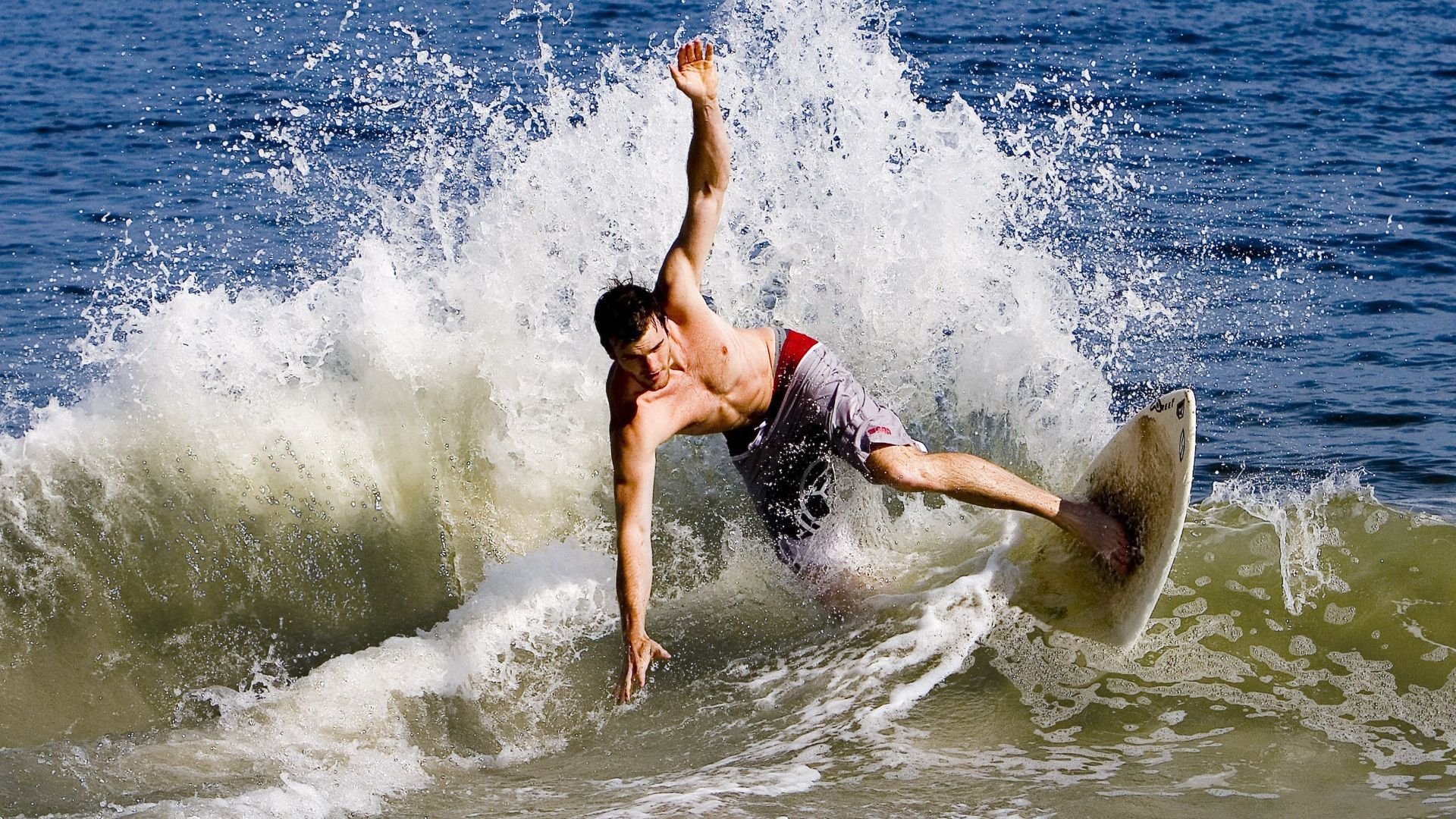 雷霆虽败犹荣，年轻核心未来无可限量，雷霆核心球员