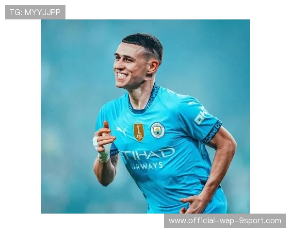 福登内切兜射,皮球直奔远角,福登任意球